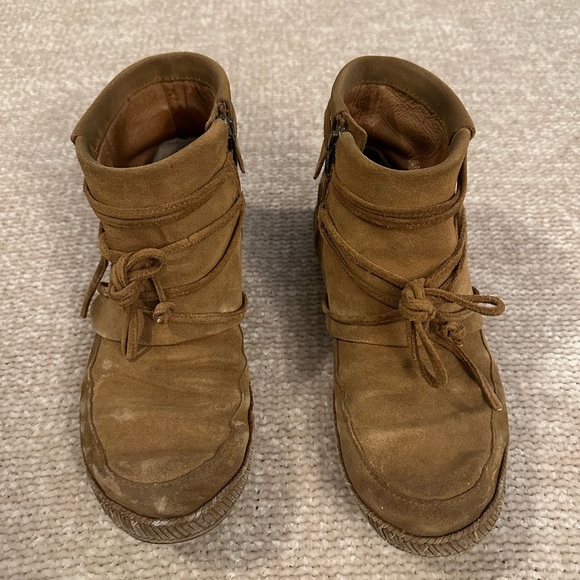 UGG Women’s Reid Sneakers Chestnut WELL WORN - Size 8 - Picture 3 of 7